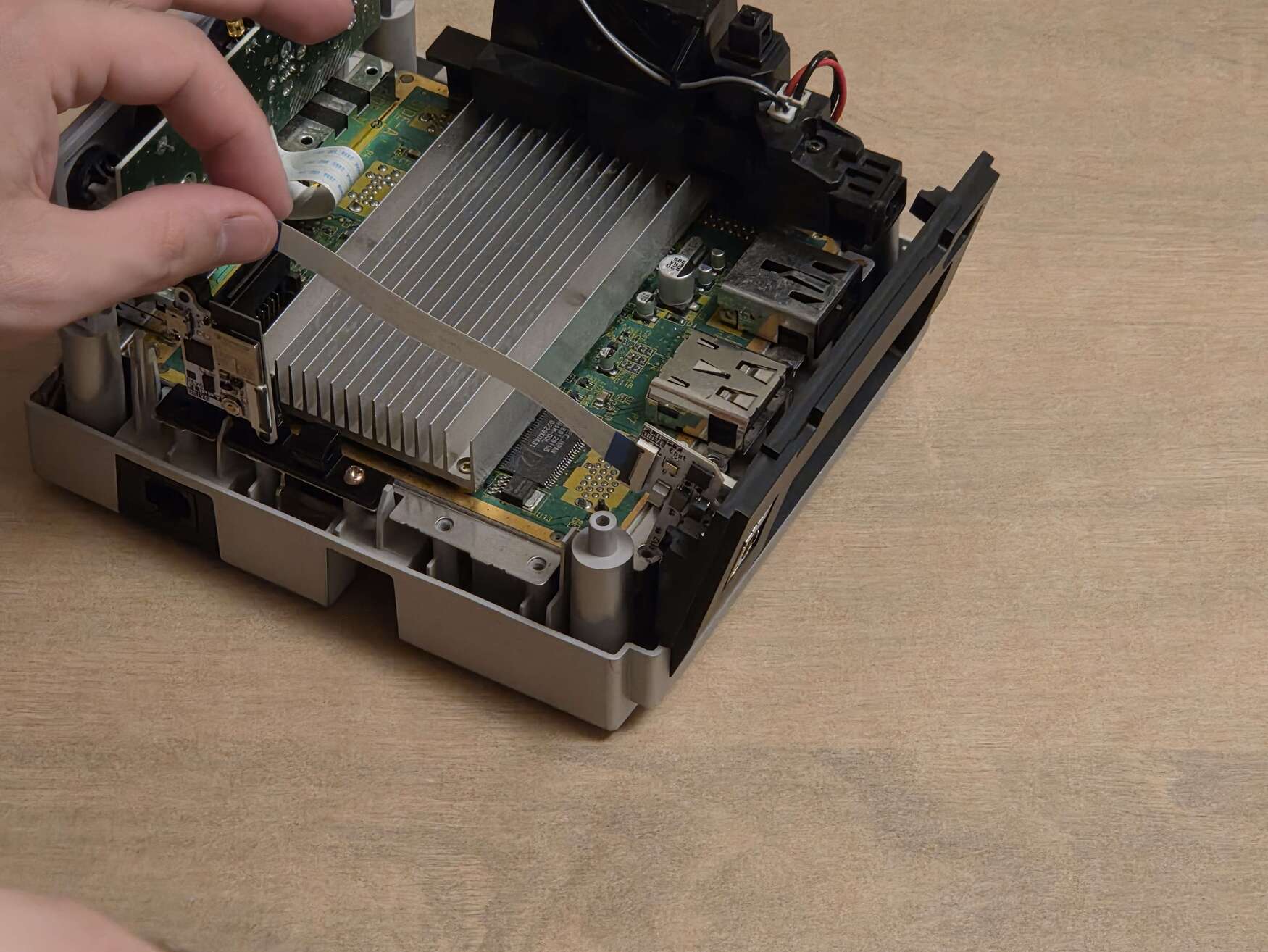 ../_images/17_gc_cable.jpg